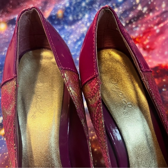 Vintage Pink & Gold Faux Snakeskin Heels - Picture 12 of 13